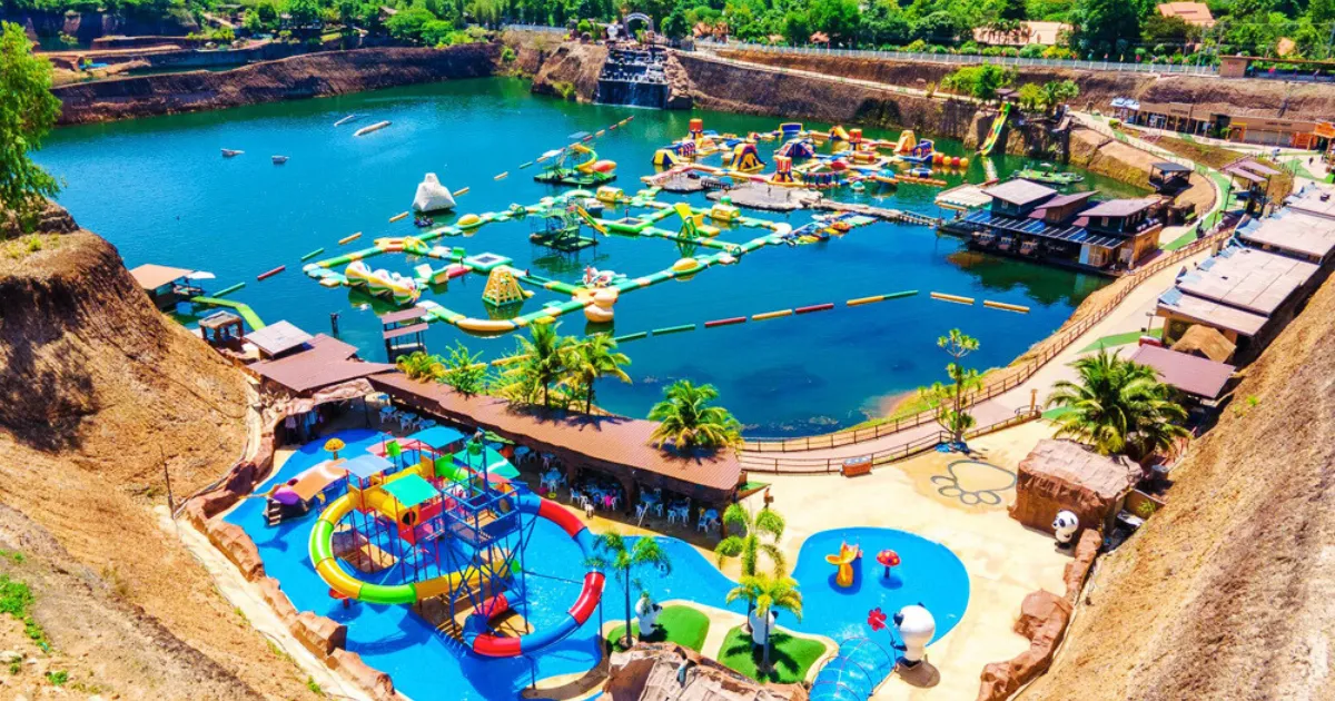 The atmosphere inside Hang Dong Water Park, Chiang Mai